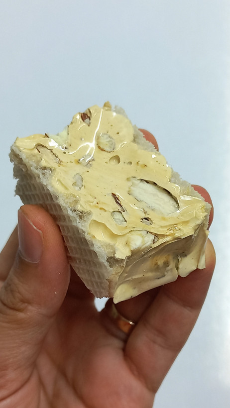 گز شیره انگور بادام درختی